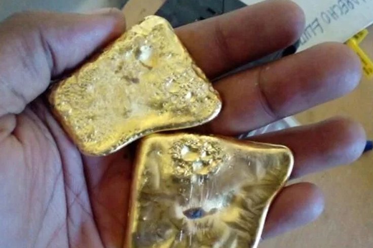 Raw Gold Extracted and Smelted